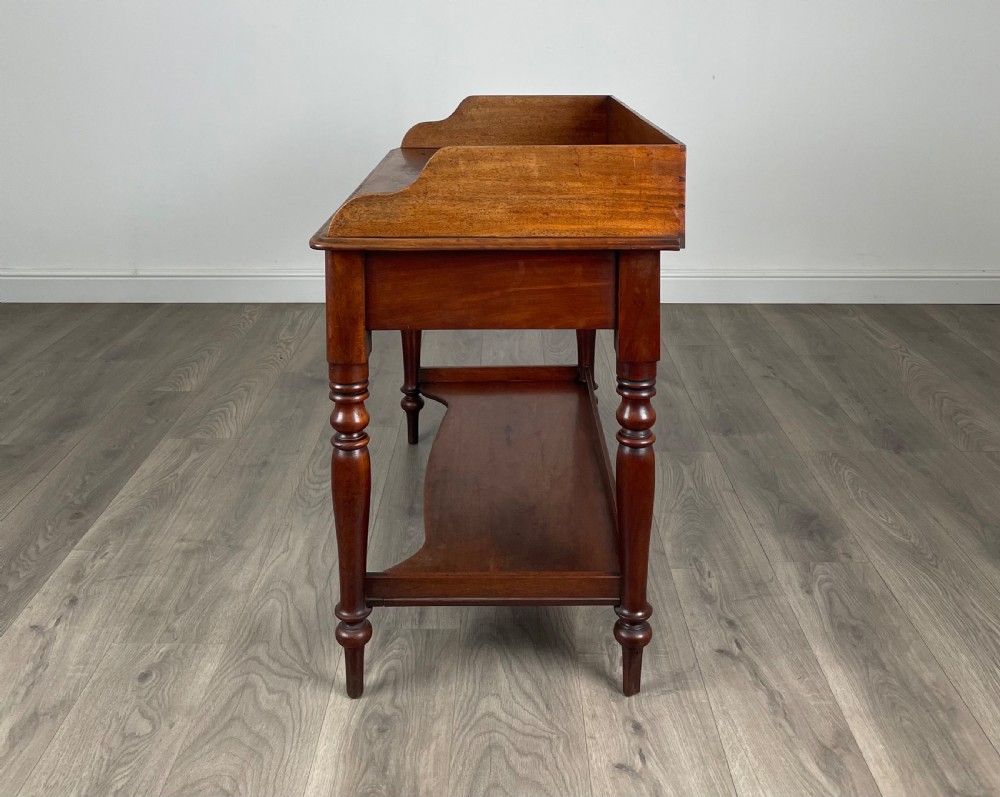 Antique 18th Century Washstand In Mahogany View III