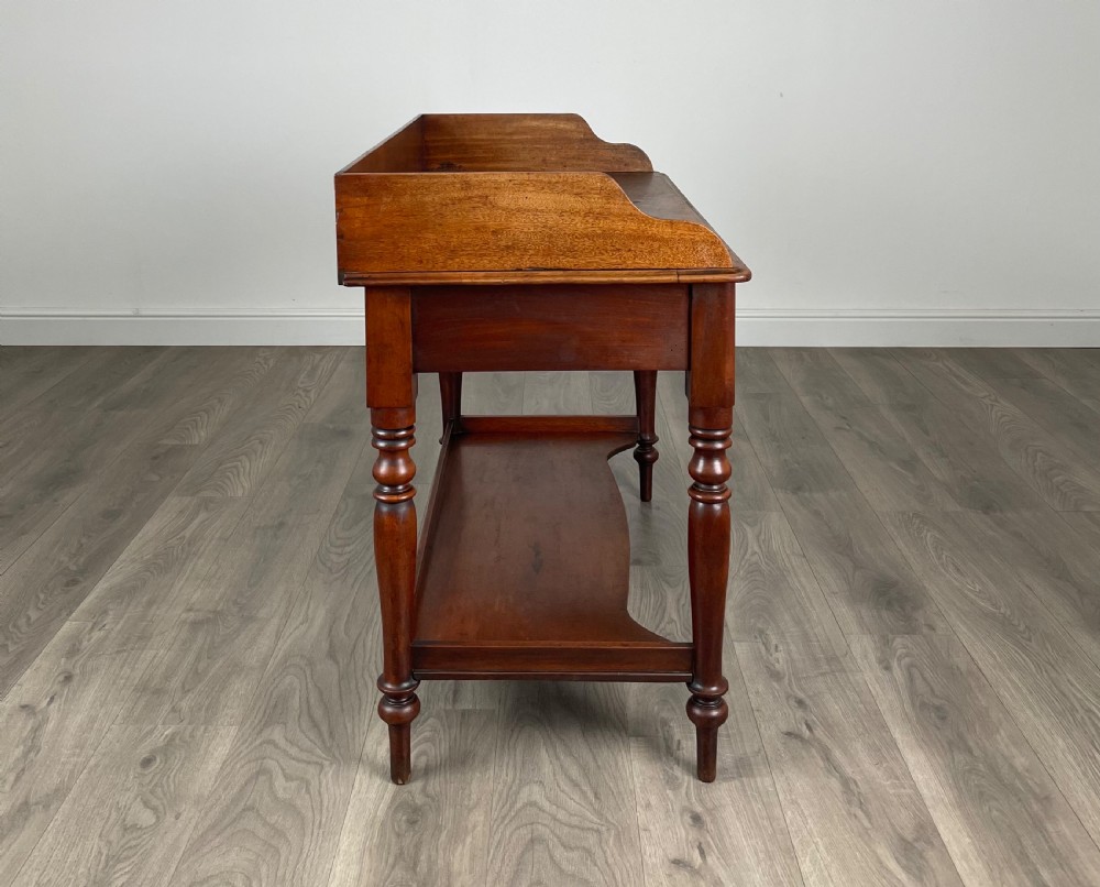 Antique 18th Century Washstand In Mahogany View VII