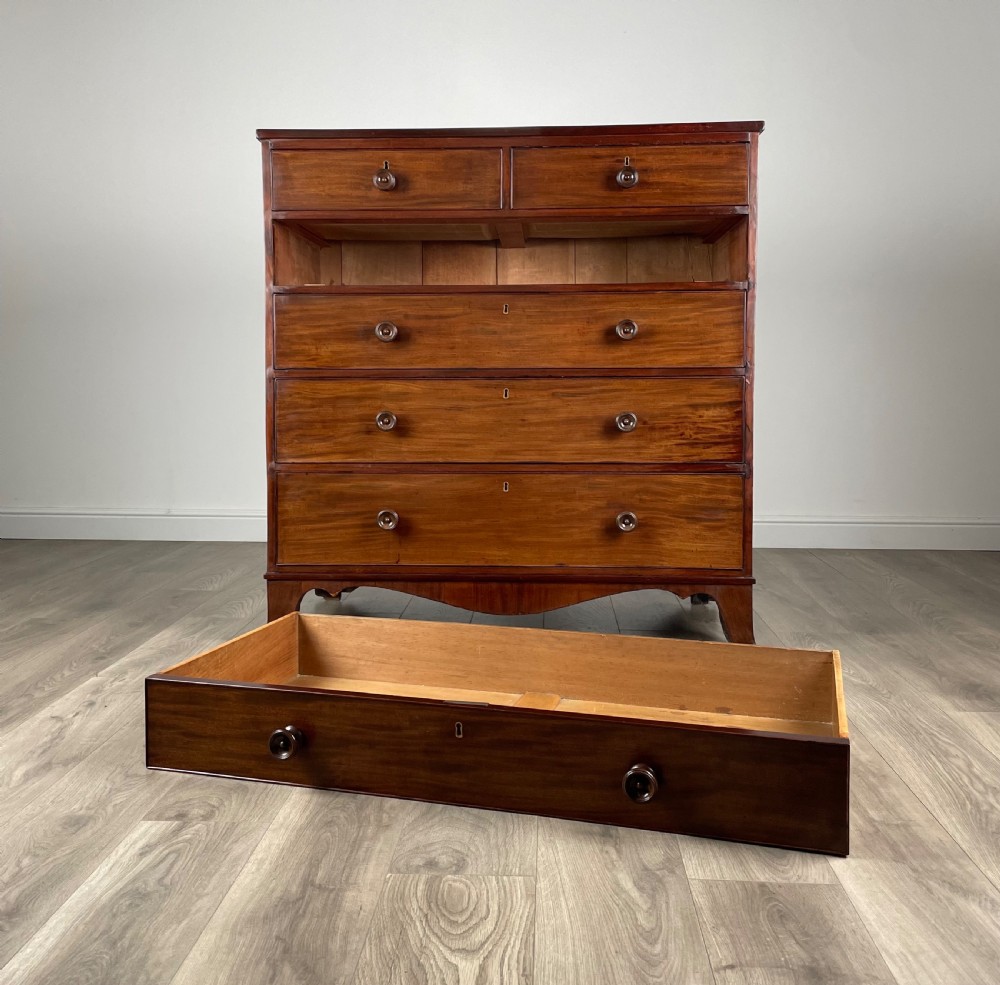 Antique 19th Century Mahogany Chest Of Drawers View XI