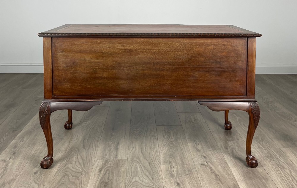 Antique 20th Century Leather Top Writing Desk In Mahogany View VI