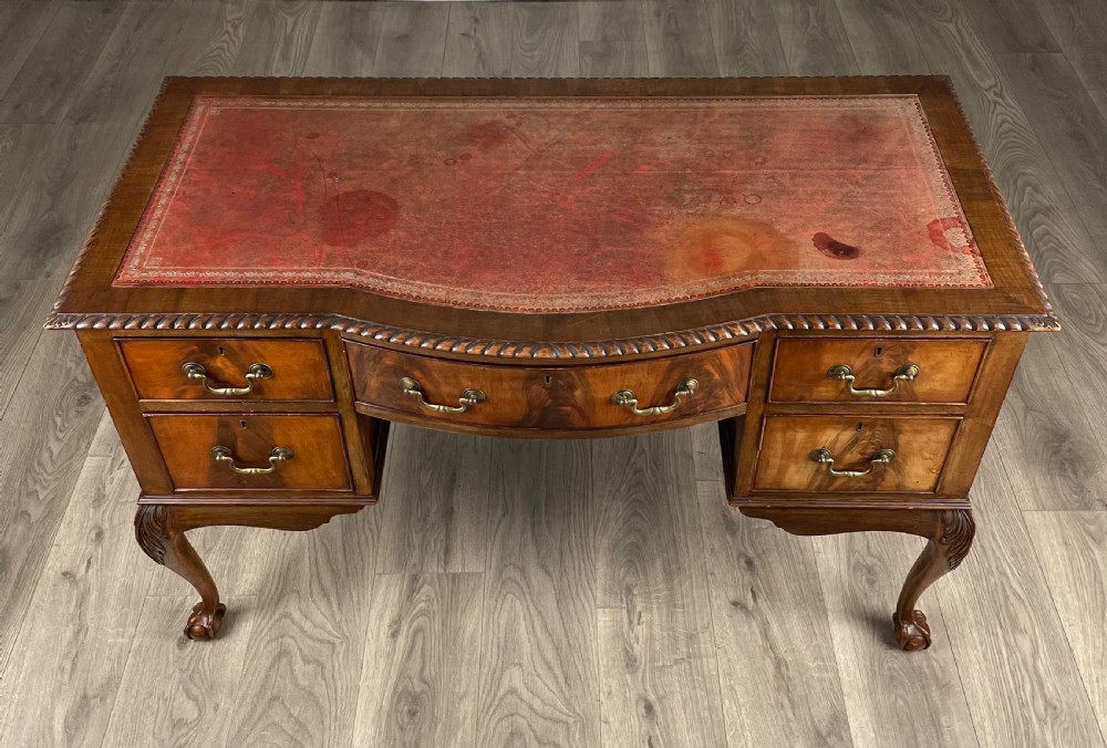 Antique 20th Century Leather Top Writing Desk In Mahogany View X