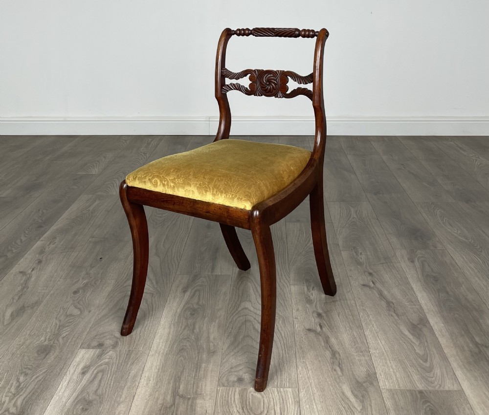 Antique 19th Century Set Of 6 Regency Dining Chairs In Walnut View III
