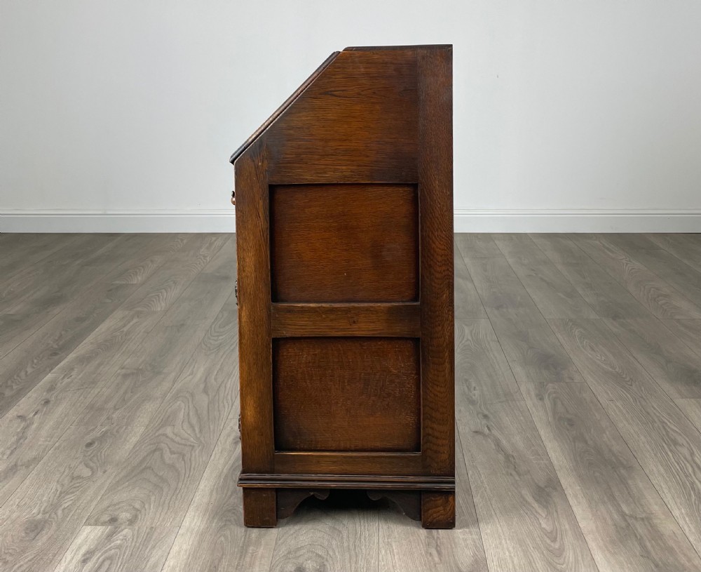 Antique 20th Century Carved Bureau In Oak View VI