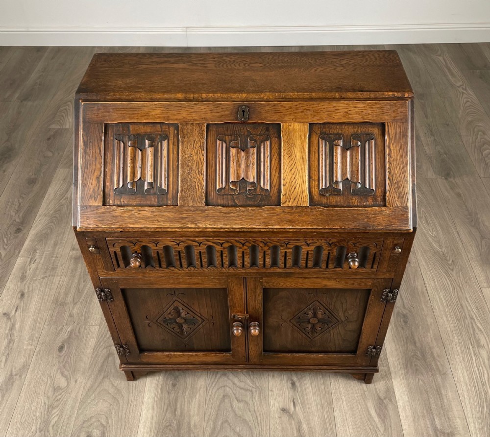 Antique 20th Century Carved Bureau In Oak View XI