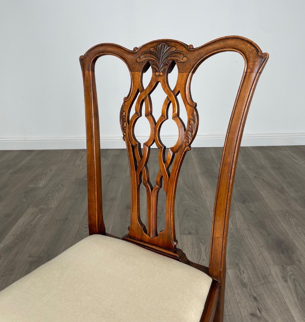 Antique 20th Century Set Of 8 Chippendale Style Dining Chairs View IV