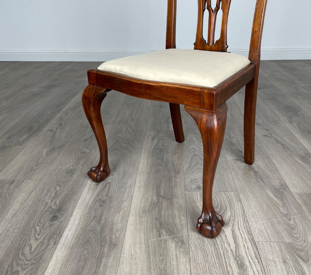 Antique 20th Century Set Of 8 Chippendale Style Dining Chairs View V