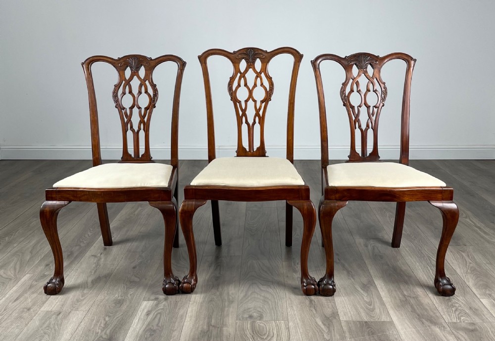 Antique 20th Century Set Of 8 Chippendale Style Dining Chairs View X