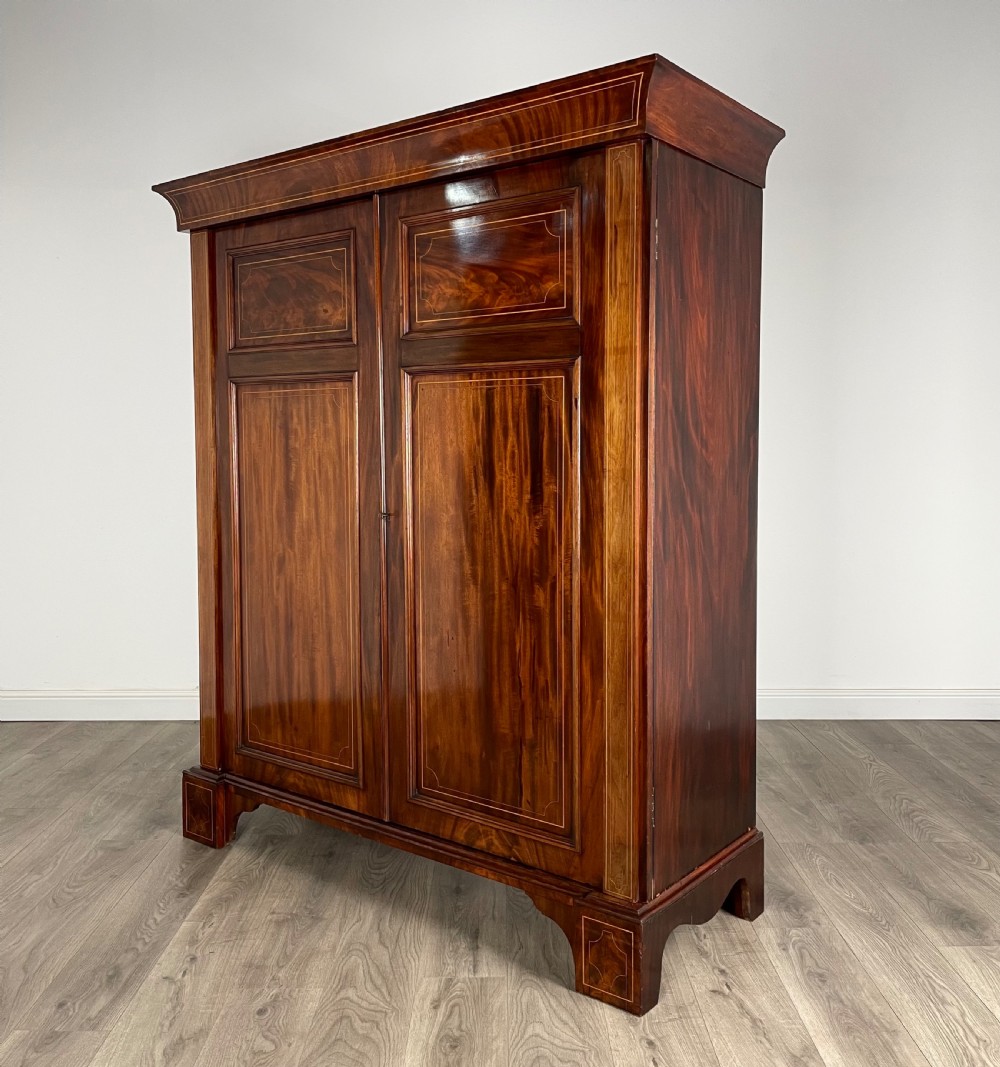 Antique 18th Century Wardrobe In Mahogany View III