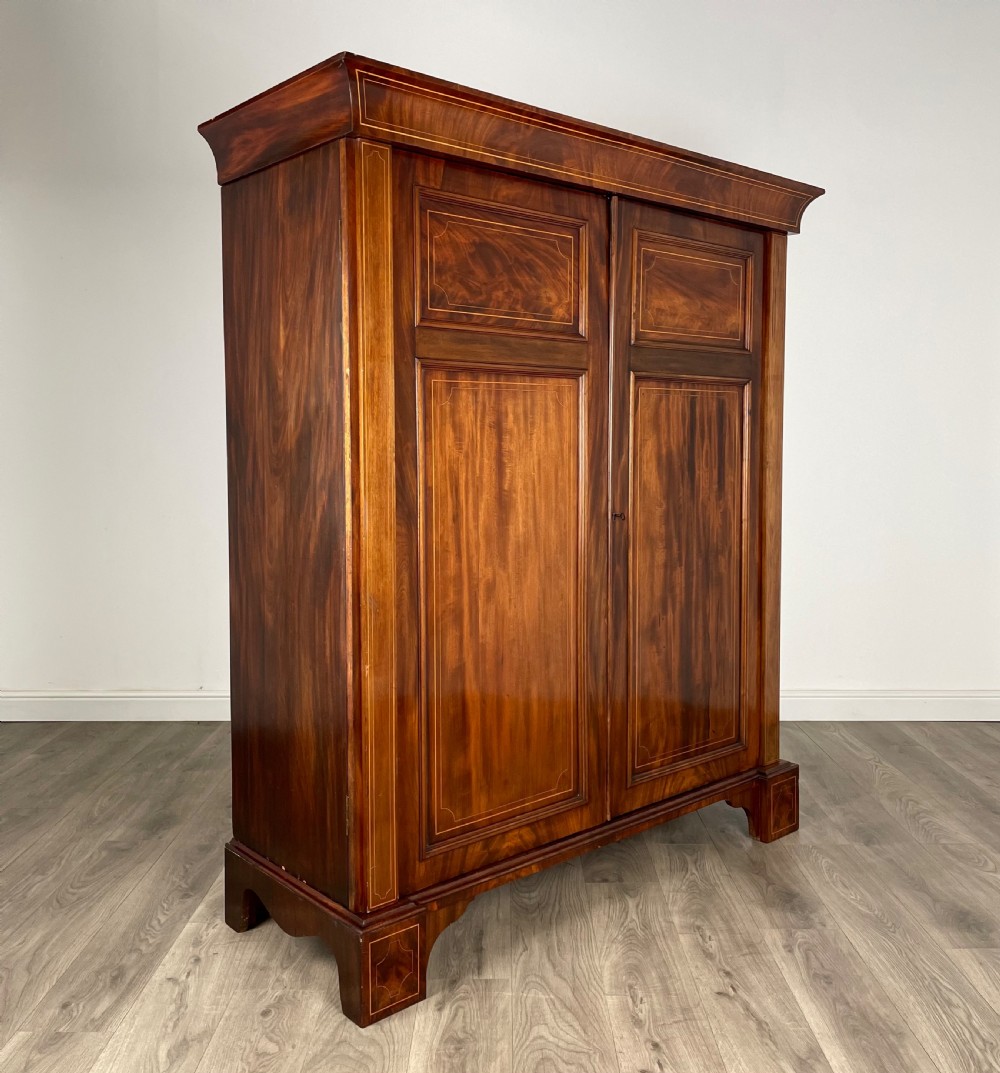Antique 18th Century Wardrobe In Mahogany View IX