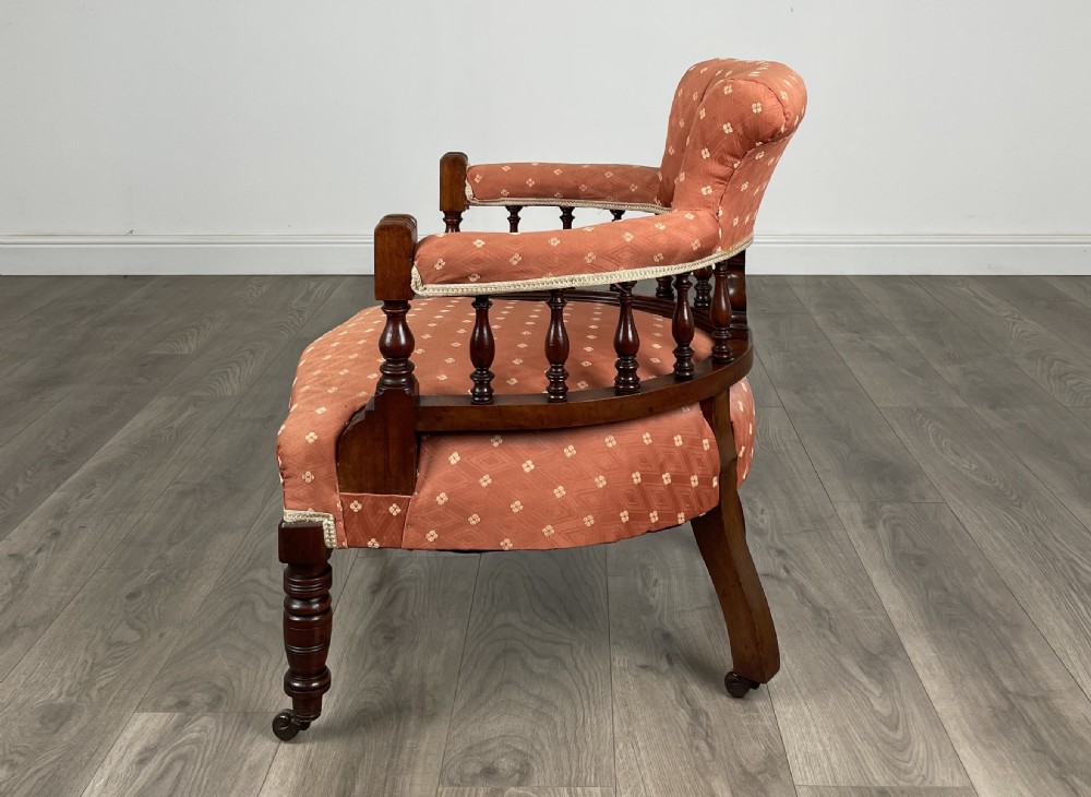 Antique Pair Of 19th Century Tub Chairs In Mahogany View III