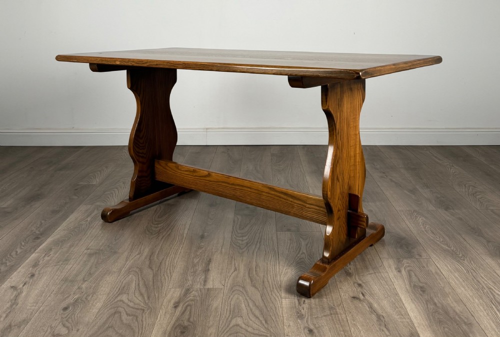 Antique 20th Century Ercol Style Dining Table In Oak View VI