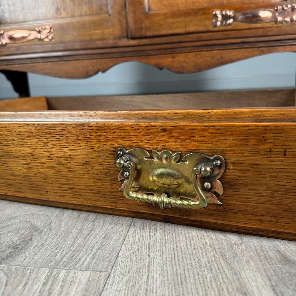 Antique 20th Century Art Nouveau Style Sideboard In Oak View X