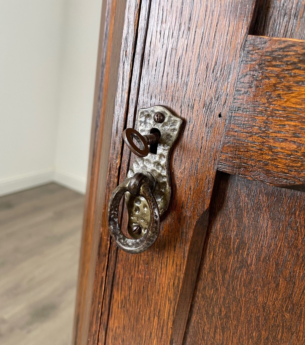Antique 20th Century Wardrobe In Oak View VI
