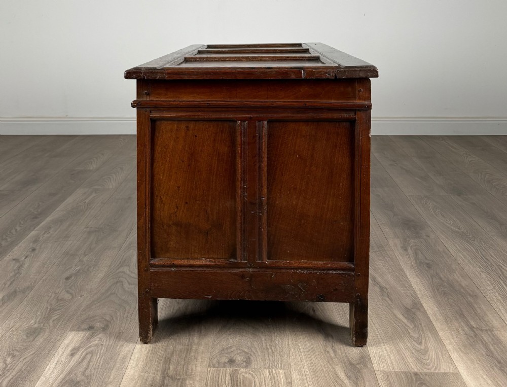 Antique 18th Century Coffer / Blanket Box In Oak View IV