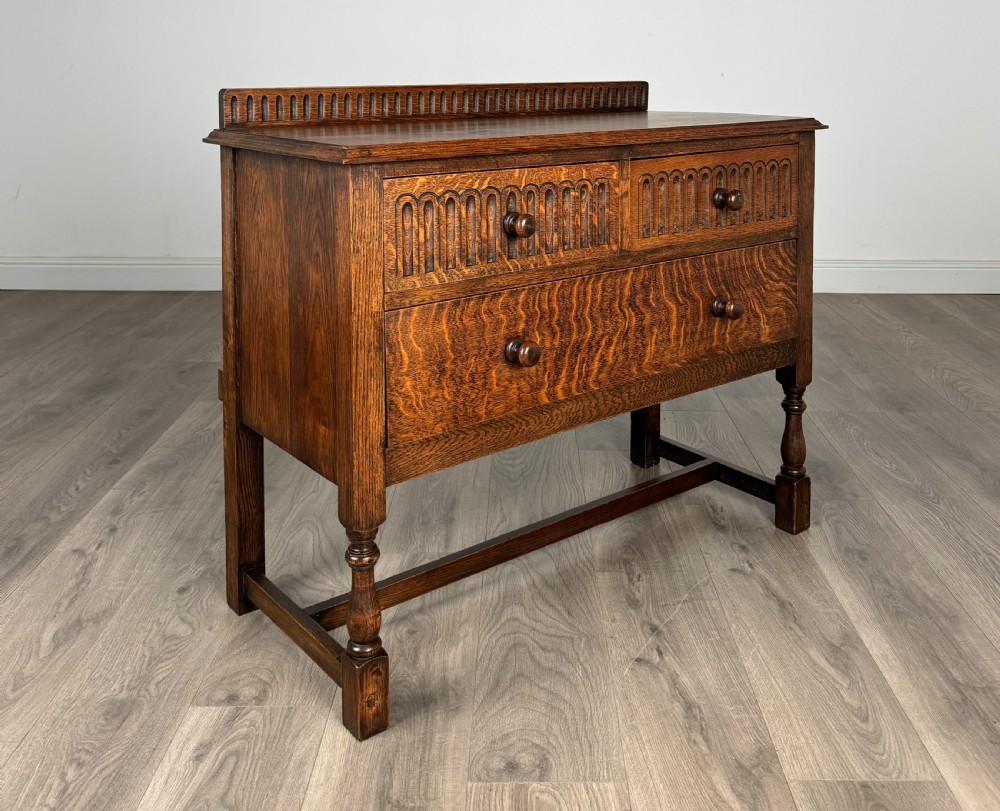 Antique 20th Century Carved Oak Sideboard View VIII