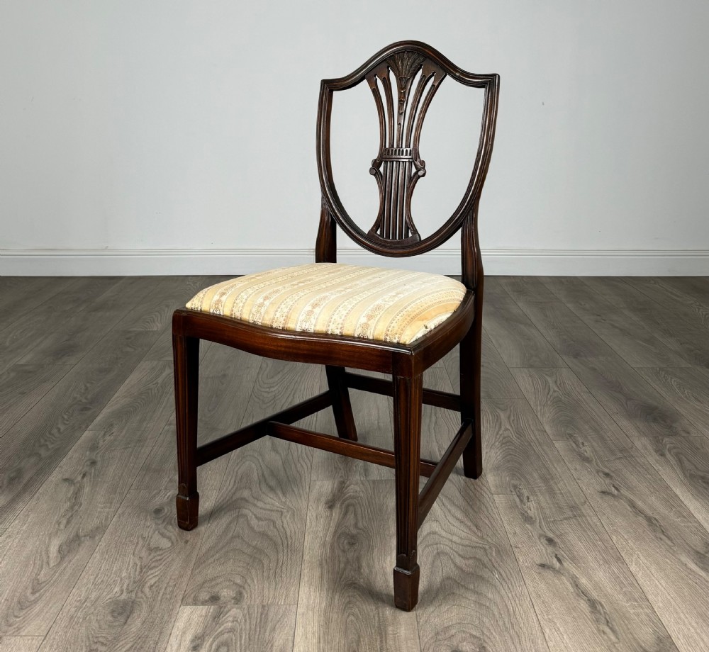 Antique 19th Century Set Of 6 Mahogany Shield Back Dining Chairs View III