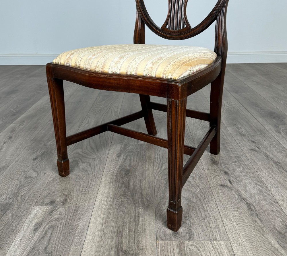 Antique 19th Century Set Of 6 Mahogany Shield Back Dining Chairs View V