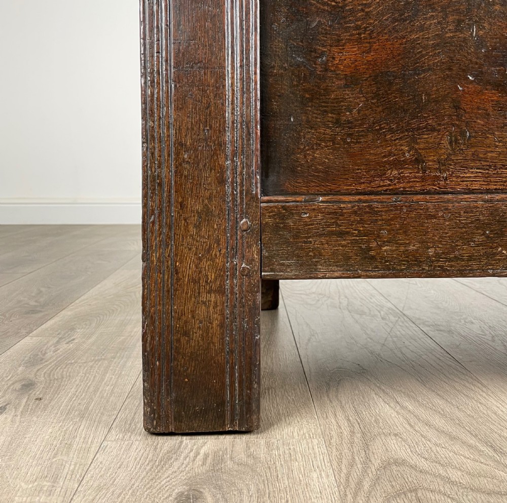 Antique Fine Quality 18th Century Coffer / Blanket Box In Oak View XI