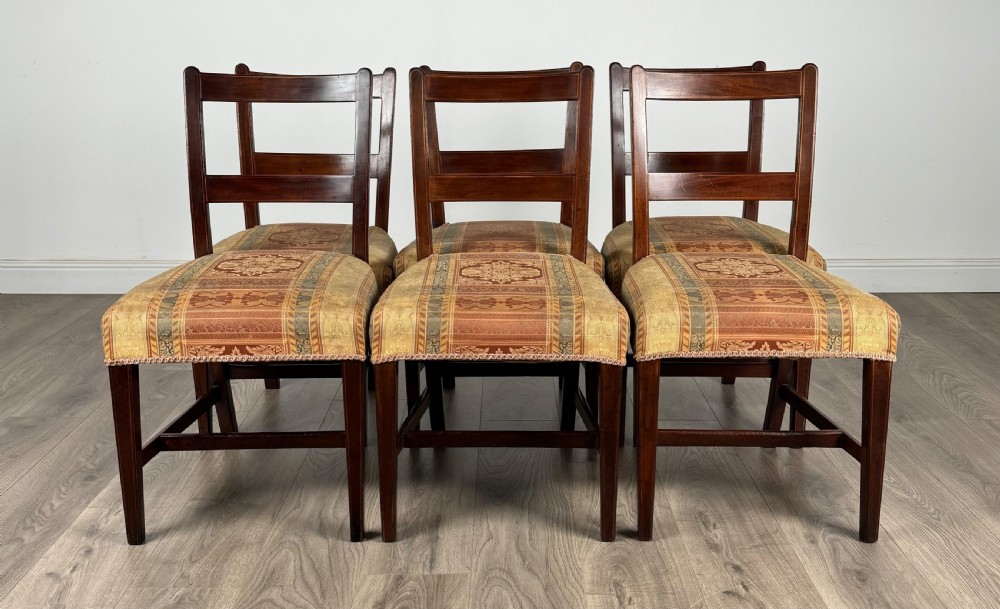 Antique 18th Century Set Of 6 Mahogany Dining Chairs