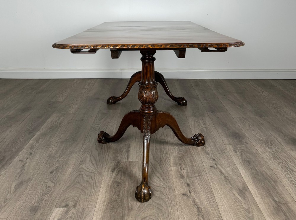 Antique 20th Century Carved Dining Table In Mahogany View V