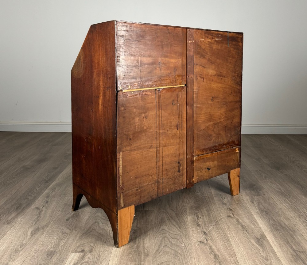 Antique 18th Century Bureau In Oak View V