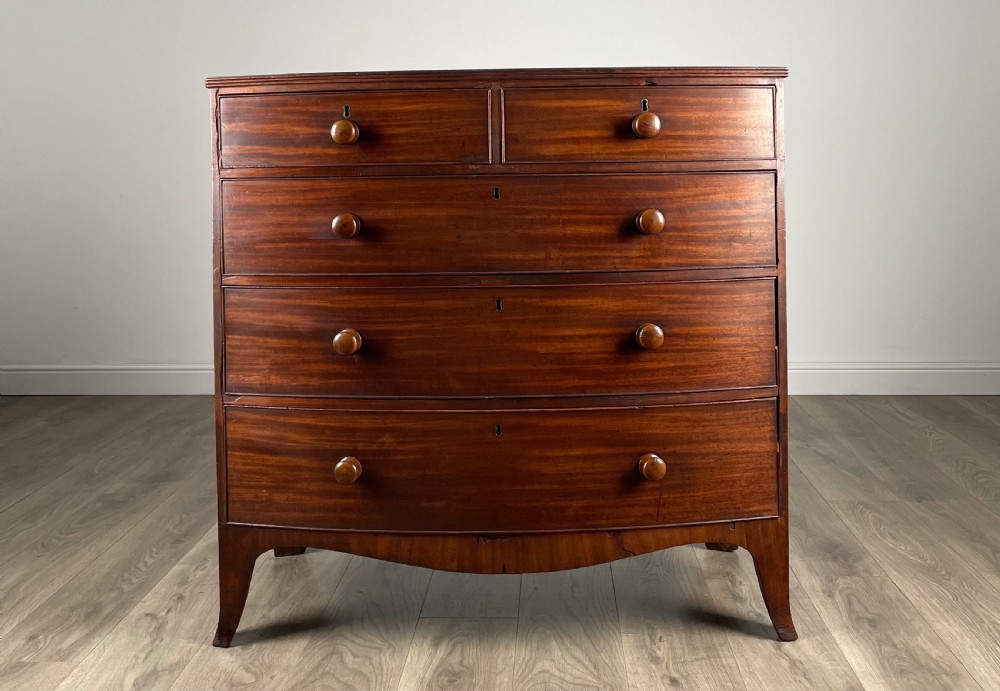 Antique 18th Century Bow Front Chest Of Drawers In Mahogany ( REF AF-3117 )