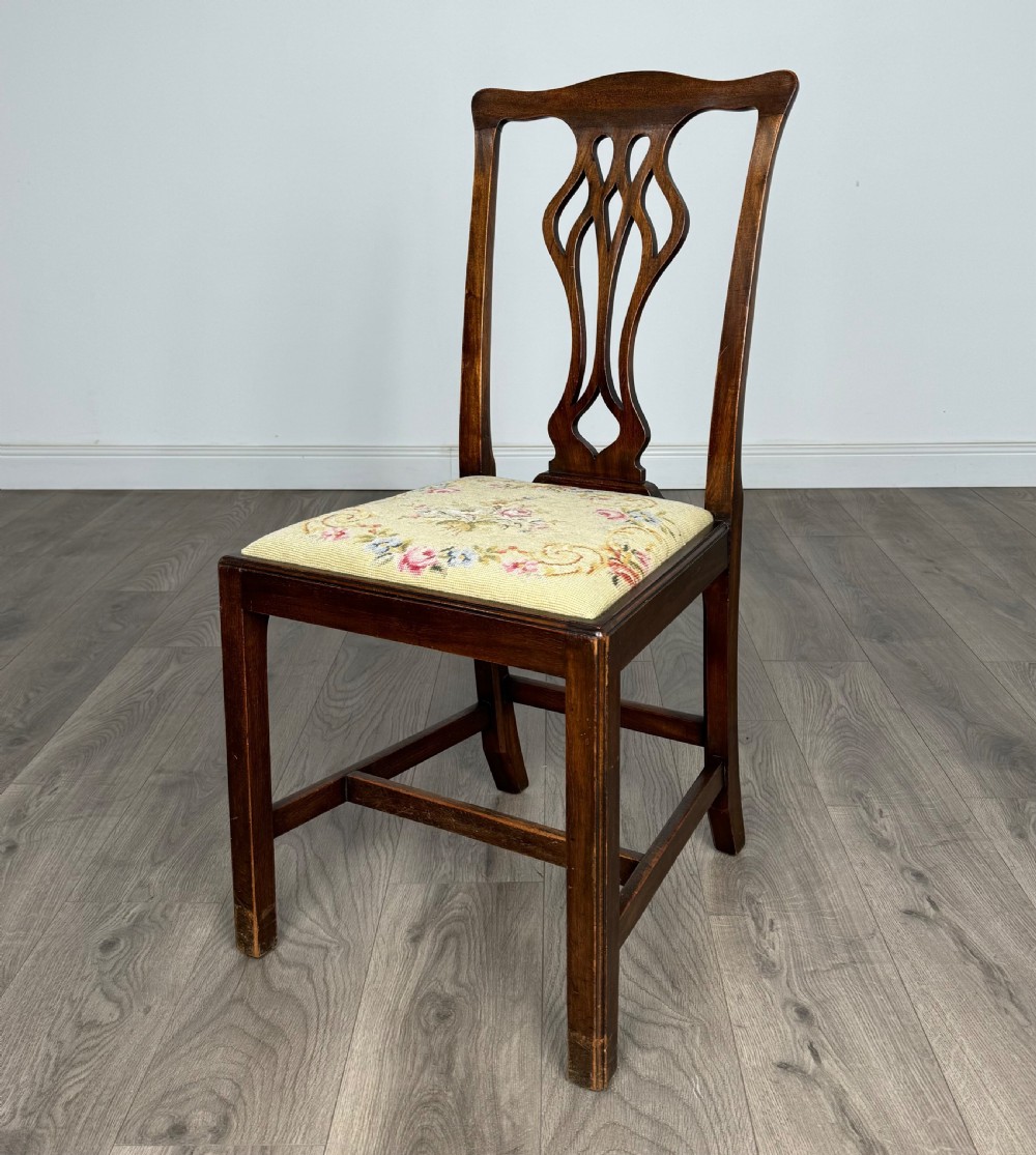 Antique 18th Century Set Of 6 Mahogany Dining Chairs View II