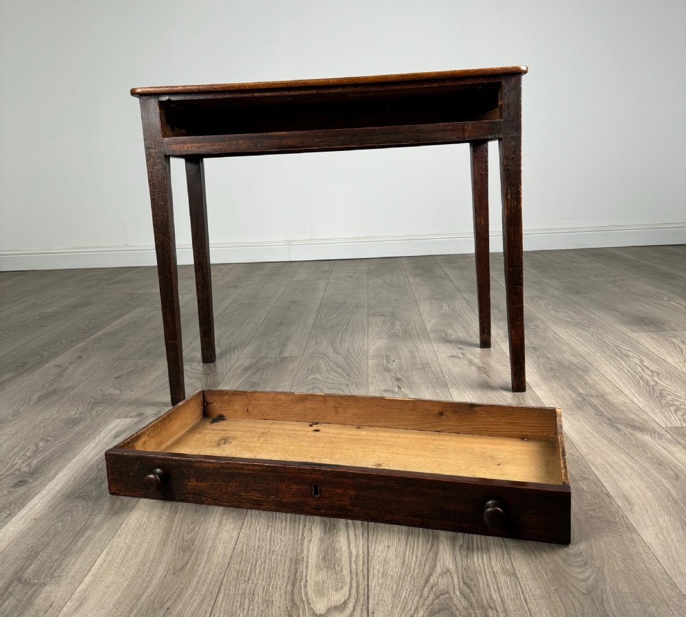 Antique 18th Century Side Table / Writing Table In Mahogany View X