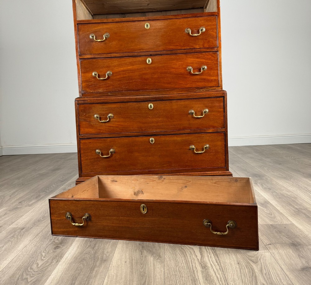 Antique Early 19th Century Chest On Chest In Mahogany View IX