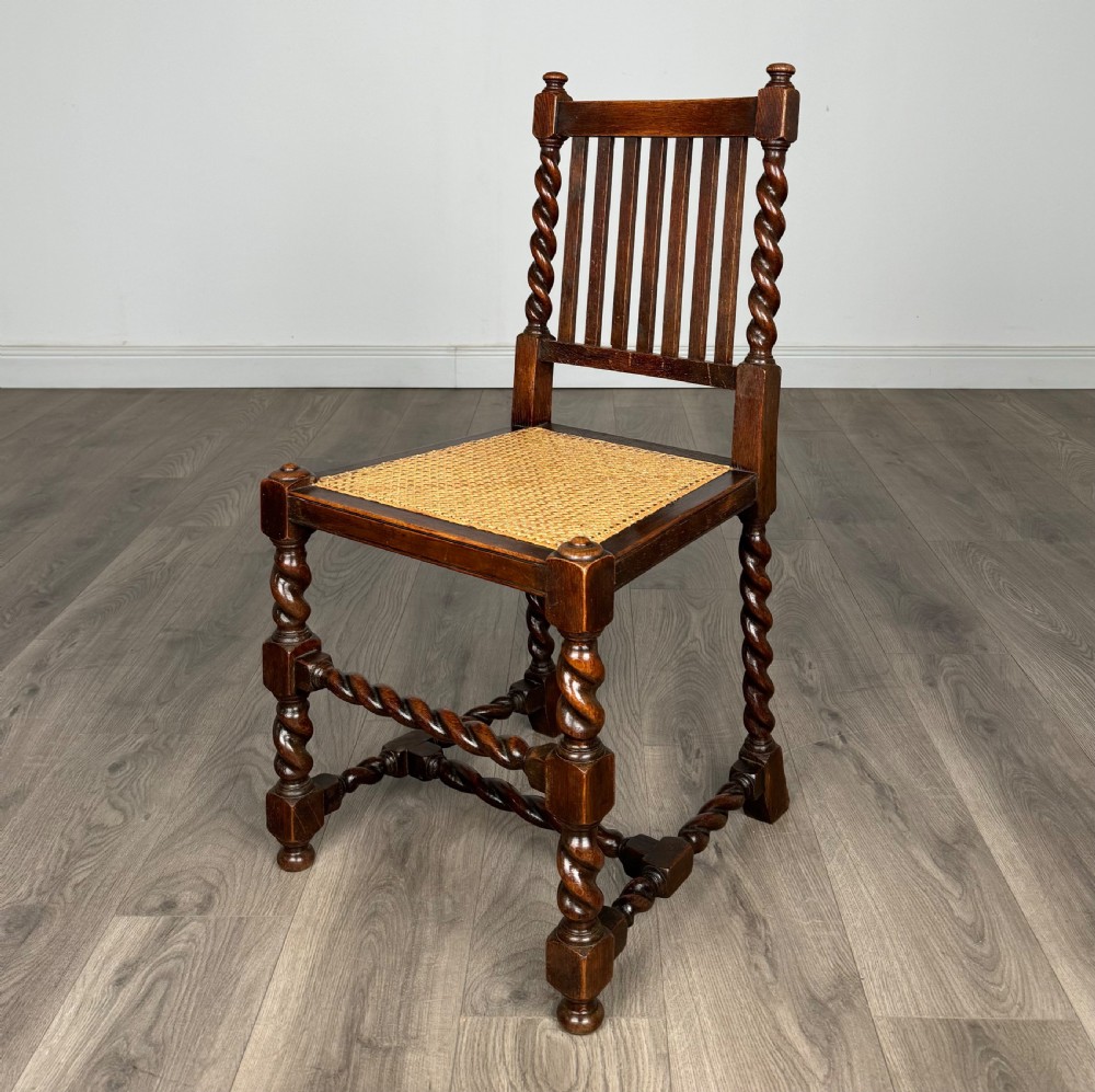 xAntique 20th Century Set Of 4 Barley Twist Dining Chairs In Oak View II