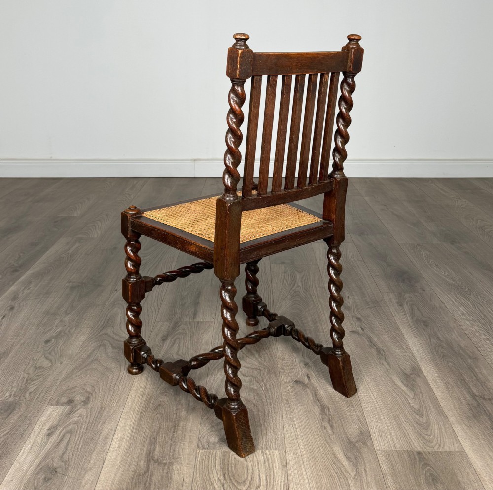 xAntique 20th Century Set Of 4 Barley Twist Dining Chairs In Oak View VII