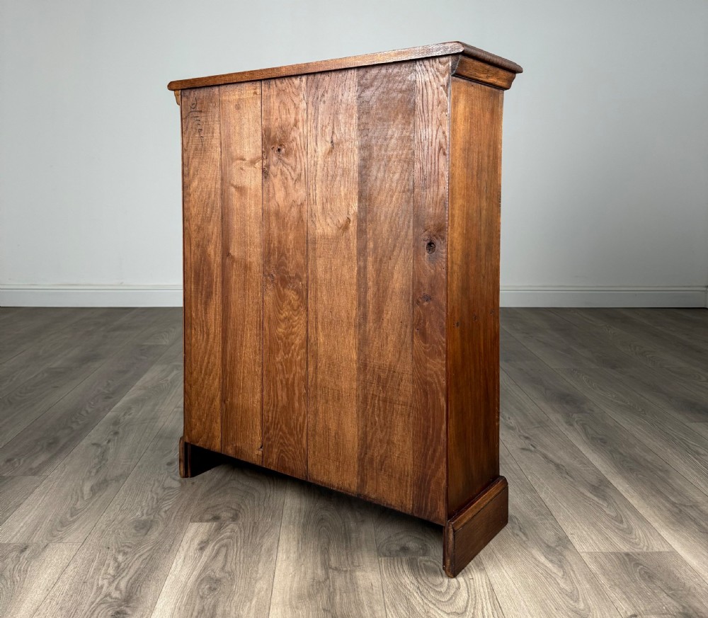 Antique 20th Century Bookcase Of Small Proportion In Oak View VI
