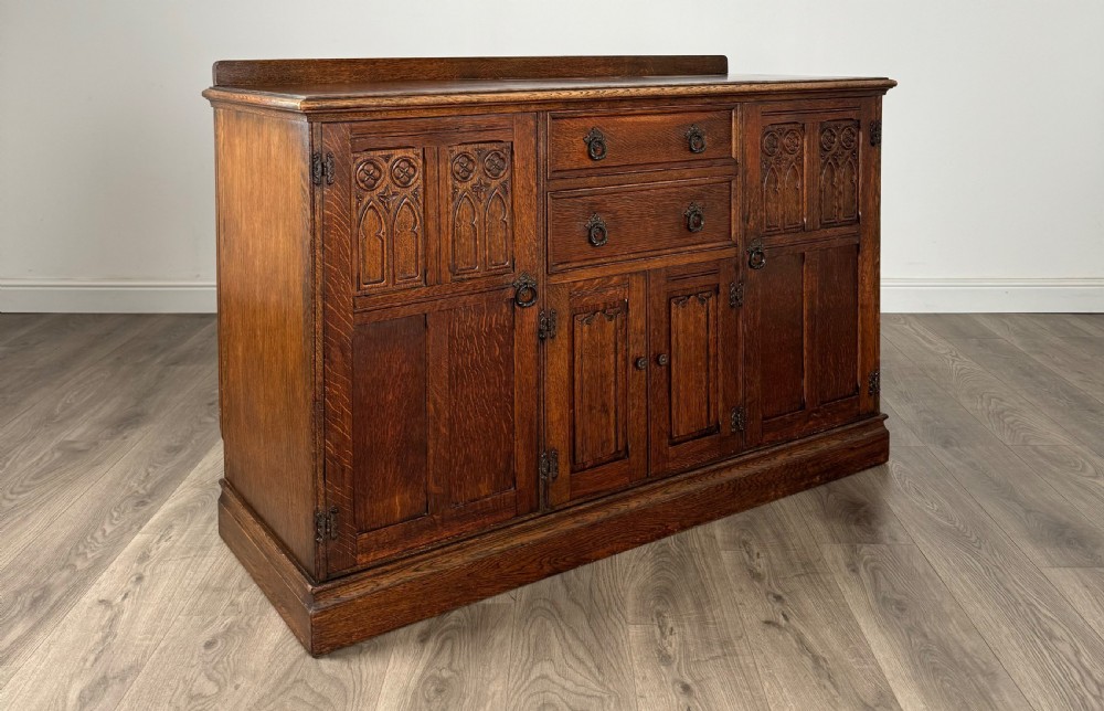Antique 20th Century Carved Oak Sideboard View VIII