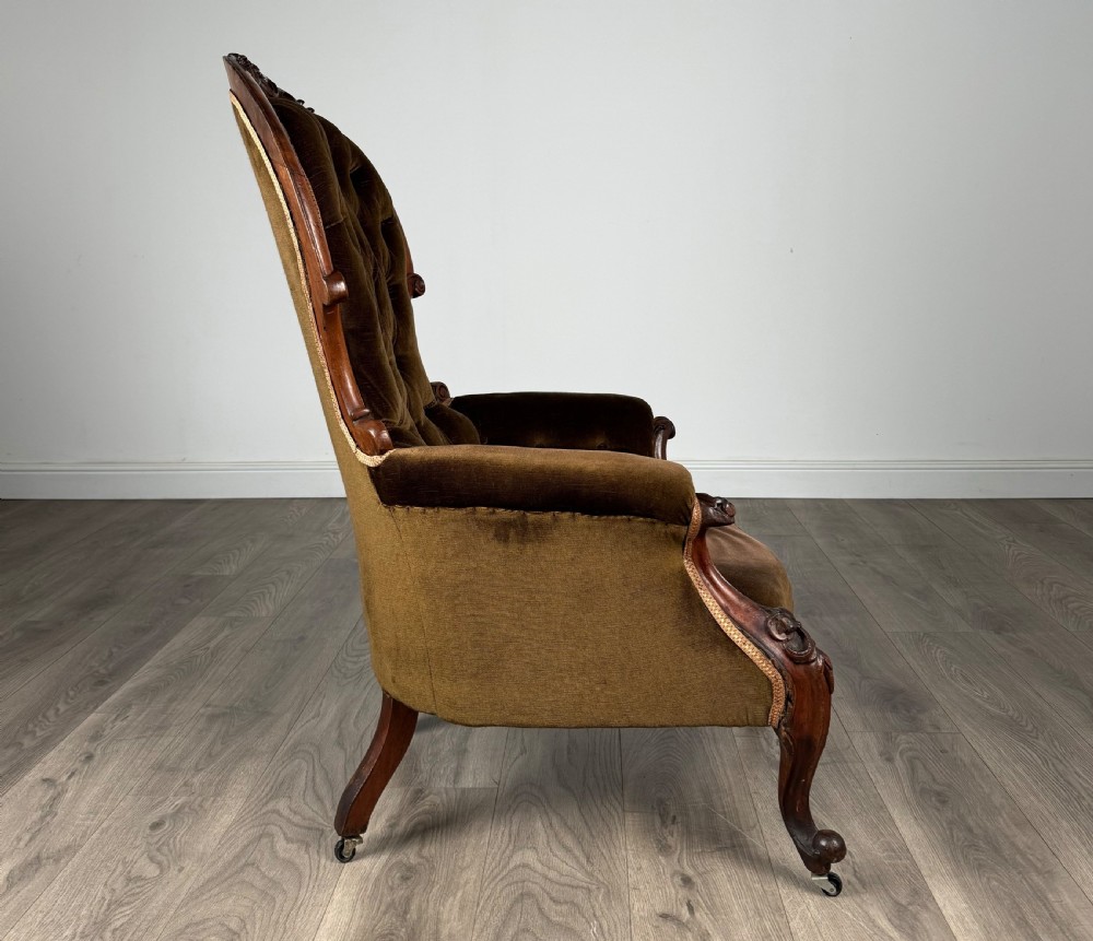 Antique 19th Century Button Back Armchair In Mahogany View IV