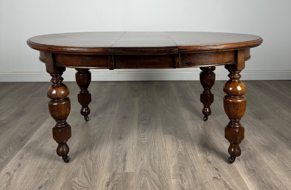 Antique 20th Century Dining Table In Oak
