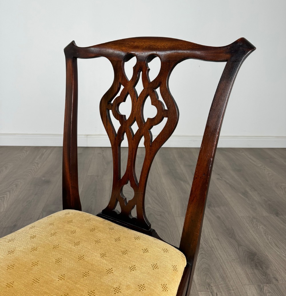 Antique 20th Century Set Of 10 Chippendale Style Dining Chairs In Mahogany View IV