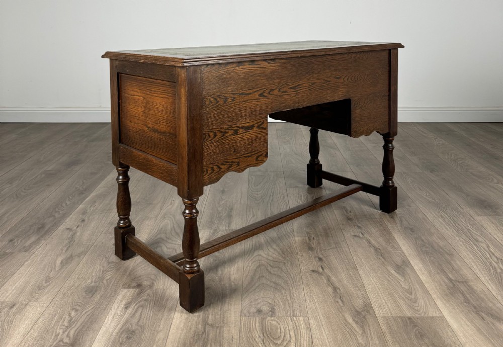 Antique 20th Century Leather Top Writing Desk In Oak View IV