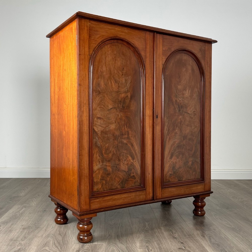  Antique 19th Century Dwarf Wardrobe In Mahogany View IX