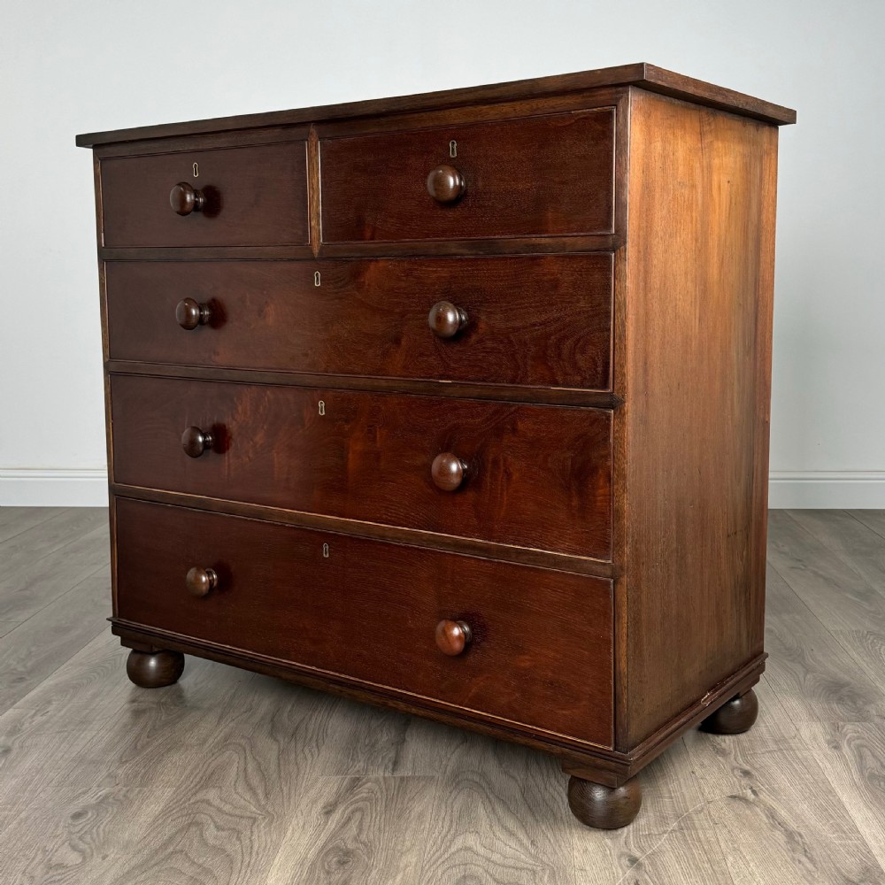 Antique 19th Century Chest Of Drawers In Mahogany  View II
