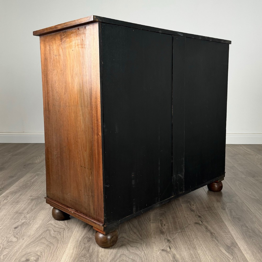 Antique 19th Century Chest Of Drawers In Mahogany  View IV