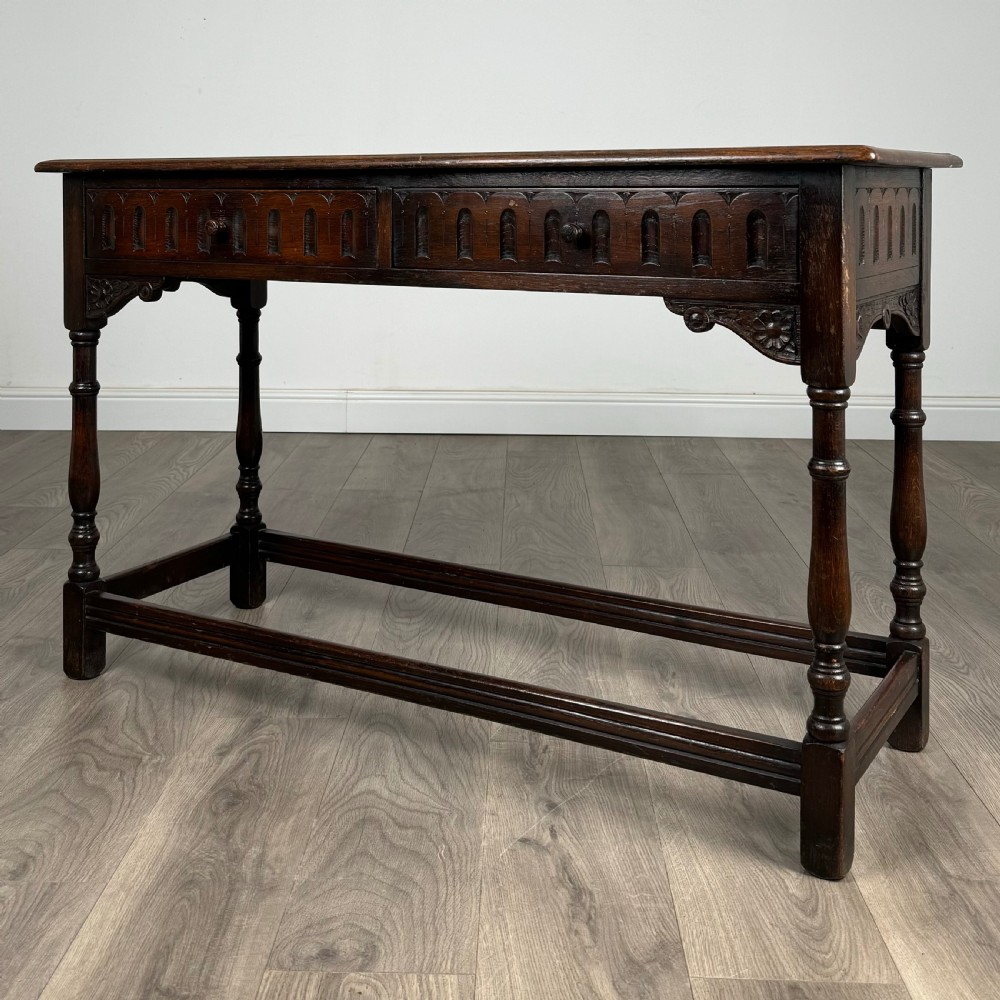 Antique 20th Century Carved Side Table In Oak 
 View II