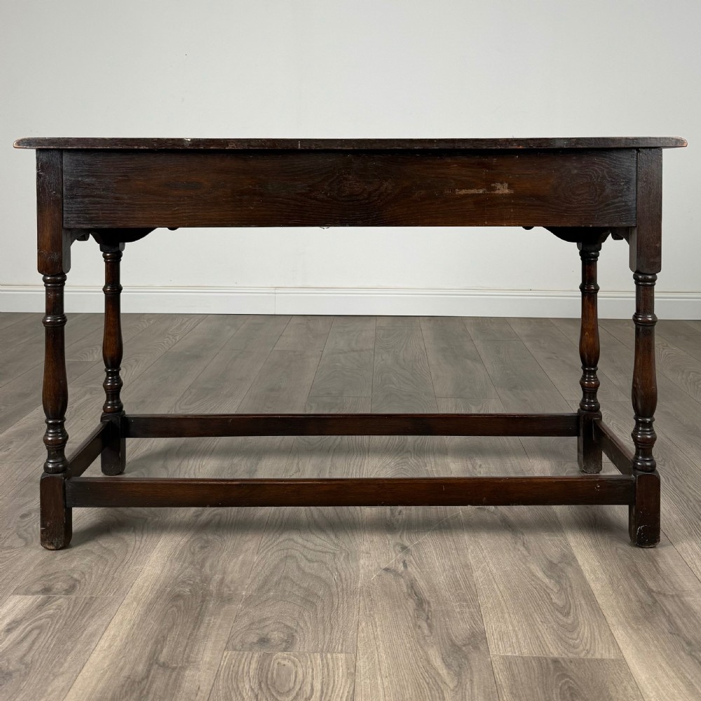 Antique 20th Century Carved Side Table In Oak 
 View V