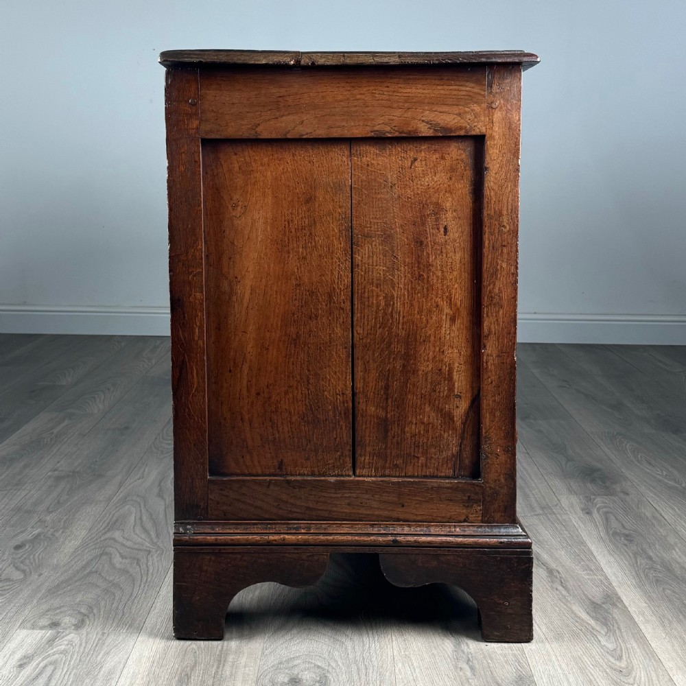 Antique 18th Century Mule Chest / Coffer In Oak 
 View XVI