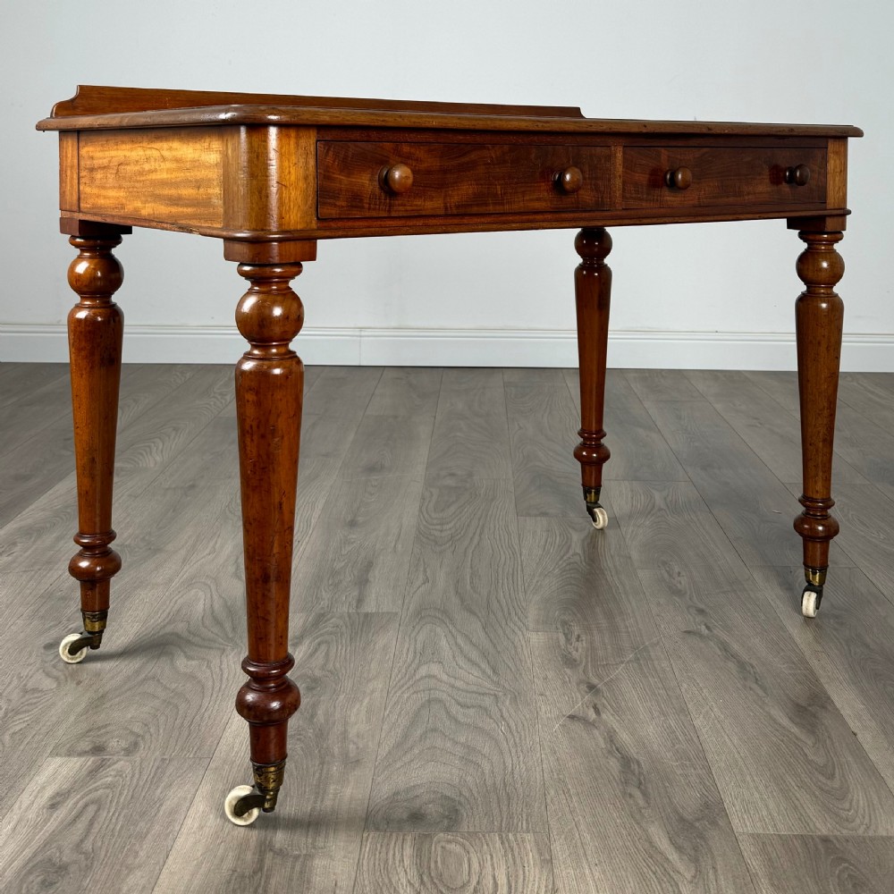  Antique 19th Century Fine Quality Writing Table In Mahogany 
 View VIII