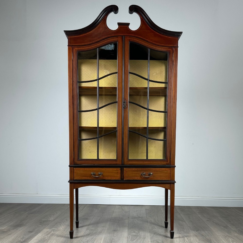 Antique 19th Century Display Cabinet In Mahogany