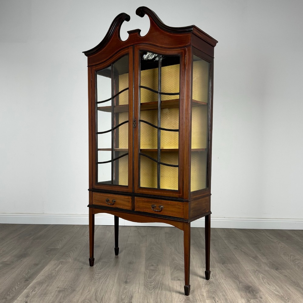 Antique 19th Century Display Cabinet In Mahogany View III