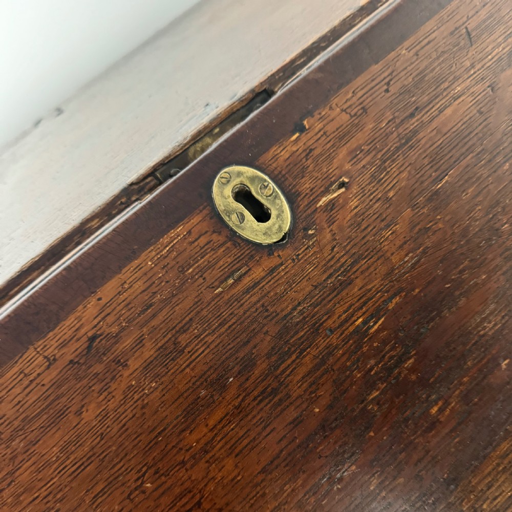 Antique 18th Century Fine Quality Bureau In Oak 
 View XIII