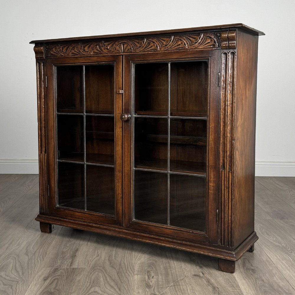  Antique 20th Century Fine Quality Bookcase In Oak 
 View III