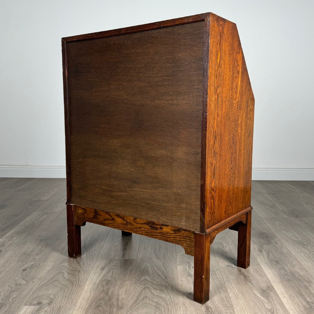 Antique 20th Century Bureau In Oak  View VII