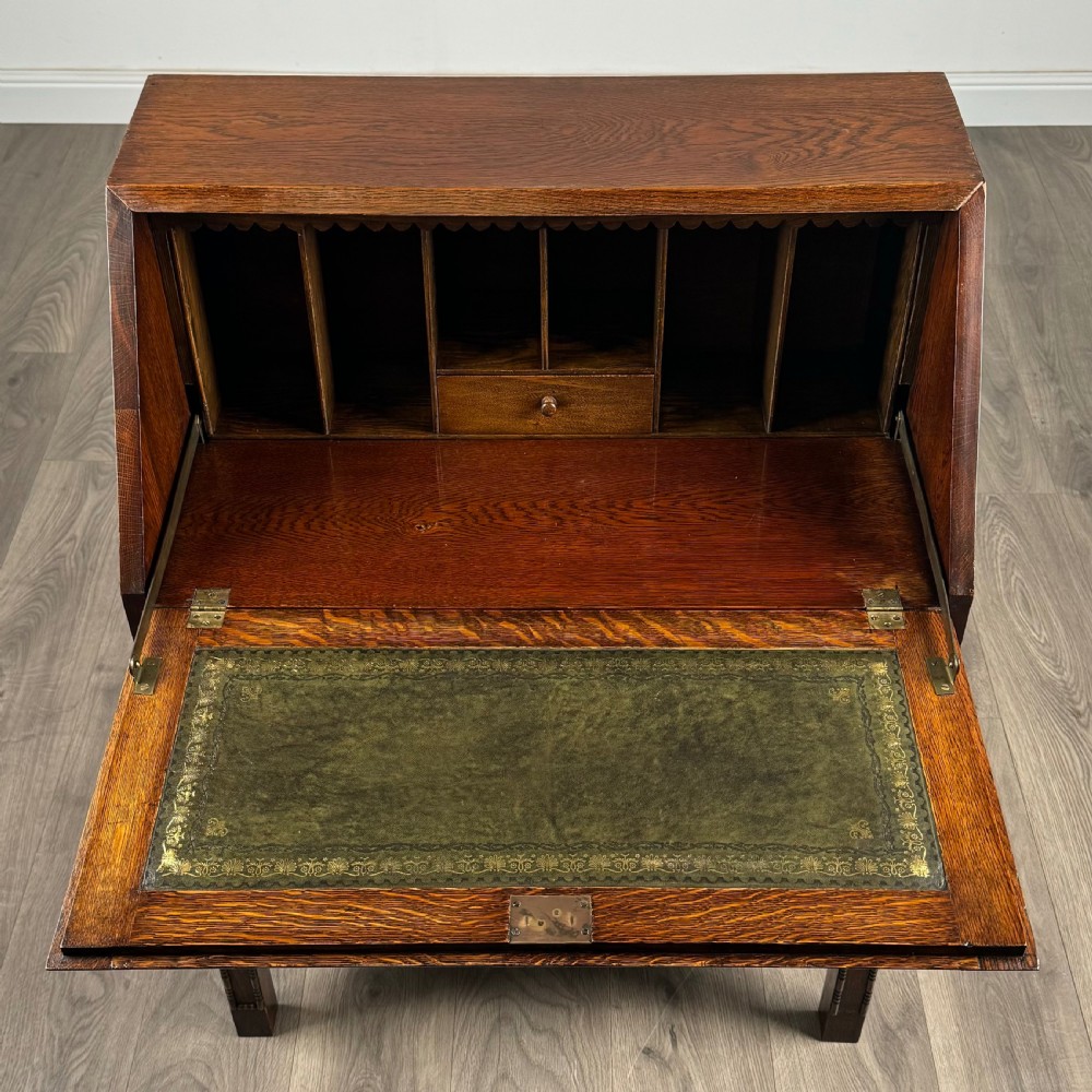 Antique 20th Century Bureau In Oak  View XI